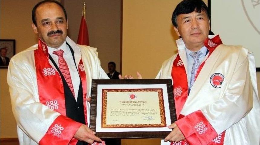 Kastamonu’da Türkiye-kırgızistan İlişkileri Sempozyumu Düzenlendi