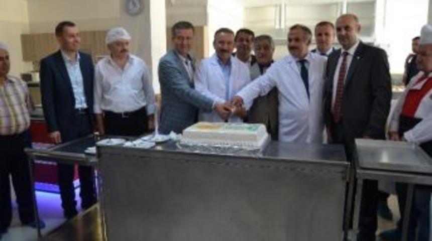 İzmit Belediyesi T&uuml;rkiye&rsquo;nin İlk Pasta Okulunu A&ccedil;tı