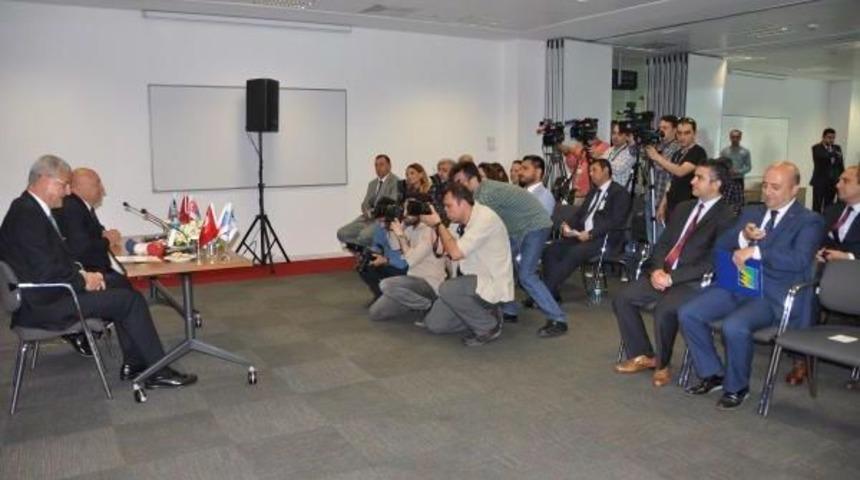 Volkan Bozkır " Tav Ile Iftihar Ediyoruz"