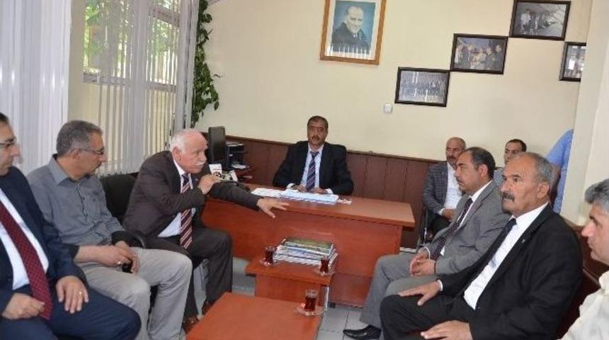 Yıldız, Demiryolu Makinistler Derneği&rsquo;ni Ziyaret Etti