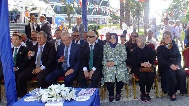 Kağıthane’de Çifte Açılış