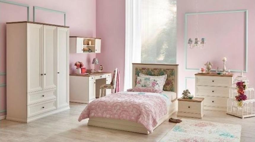 Gen&ccedil;lerin &Ccedil;alışma Masası Doğtaş&rsquo;tan Hediye