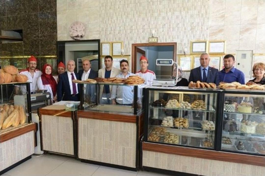 Kızılcıklı Mahallesi&rsquo;ne Yeni Spor Alanları Ve Sosyal Tesis