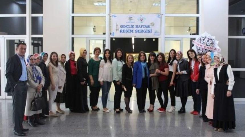 Rize&rsquo;de Gen&ccedil; Ressamlardan Resim Sergisi