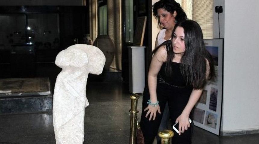 9500 Yıllık Heykel Depodan &Ccedil;ıktı