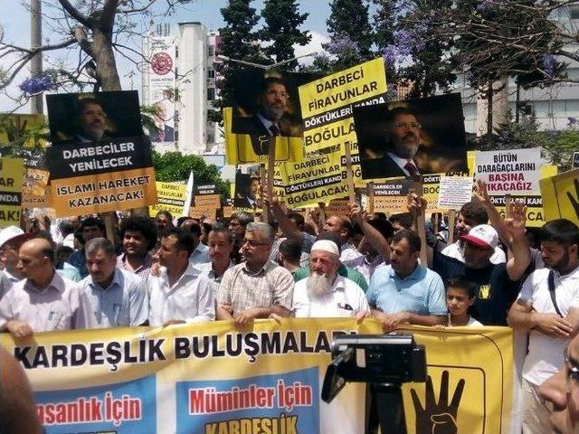 Mursi’ye İdam Cezaları Adana’da Protesto Edildi