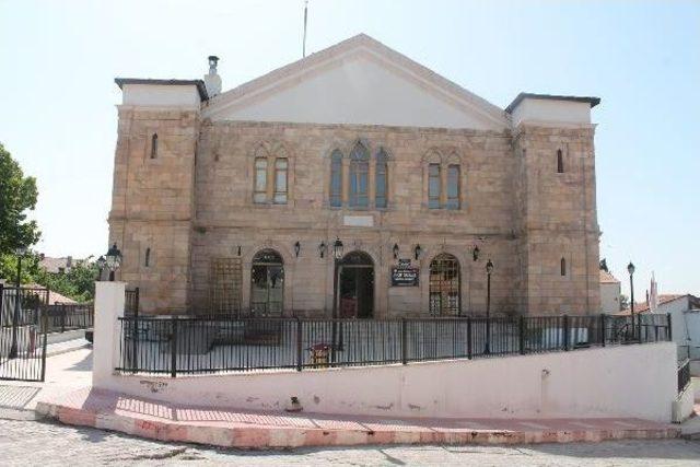 Merzifon&rsquo;Da,  ermeni K&uuml;lt&uuml;r Mirasıdır  Tabelası Tartışması 2