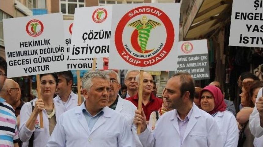 Sağlık &Ccedil;alışanlarına Şiddete Protesto