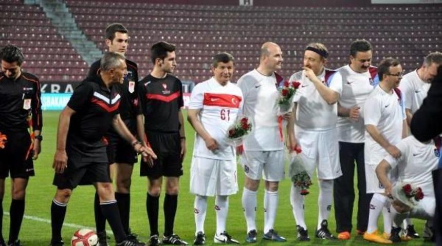 Davutoğlu&rsquo;Ndan Chp&rsquo;Ye İzmir Eleştirisi: Zannedersin Ki Venedik İzmir&rsquo;E Gelmiş (3)