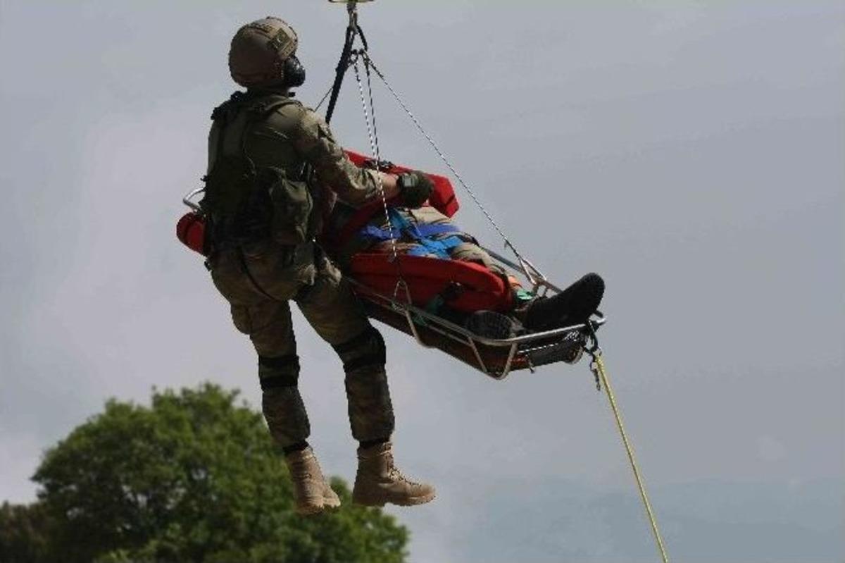 Alman Şof&ouml;r Havada Kaza Yaptı