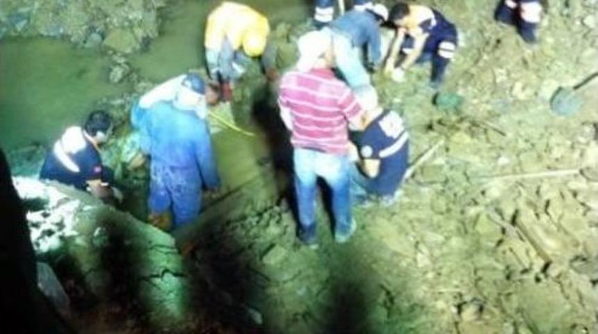 Edirne&rsquo;de G&ouml;&ccedil;&uuml;k Altında Kalan 1 İş&ccedil;i Kurtarılamadı