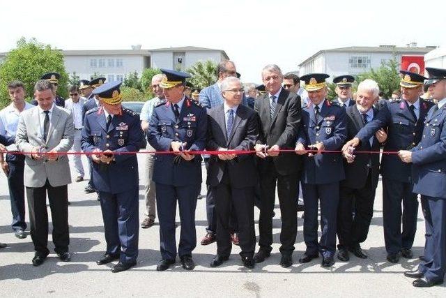 Gaziemir Semalarında Şenlik Zamanı