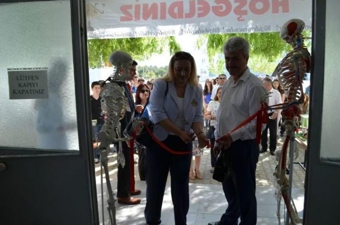 Fen Lisesi 3. Geleneksel Bilim Fuarını Ger&ccedil;ekleştirdi