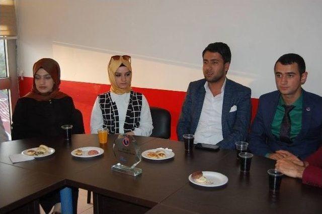 Muş Gençlik Meclisi, Yılın Gençlik Meclisi Seçildi 3