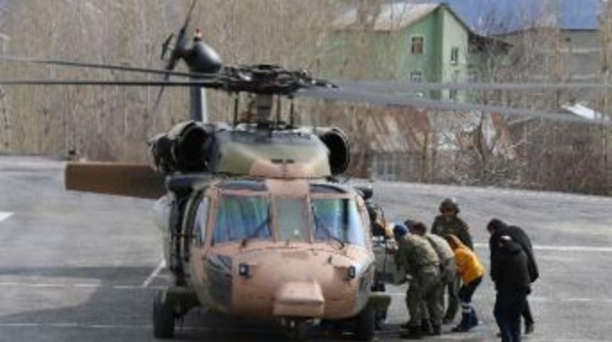 Hakkari&rsquo;de Askeri Helikopter 3 G&uuml;nl&uuml;k Bebek İ&ccedil;in Havalandı