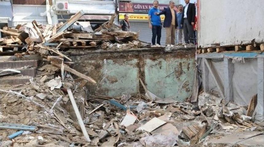 Niksar&rsquo;da Kapalı Semt Pazarı &Ccedil;alışmaları Başladı