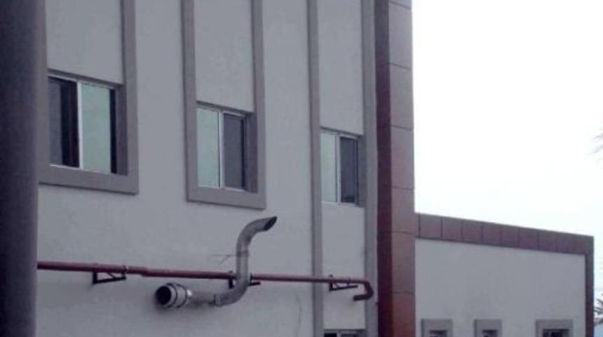 Tedaviye Geldiği Hastanede Intihar Etti