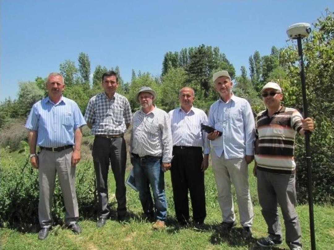 K&ouml;y Sulama G&ouml;ledi Yapımı İ&ccedil;in Et&uuml;t &Ccedil;alışması