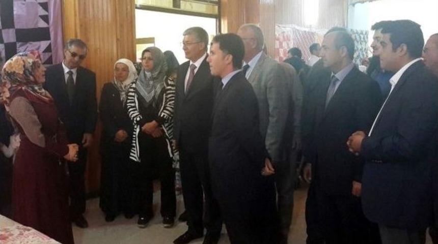 Hüyük’te El Emekleri Sergilendi