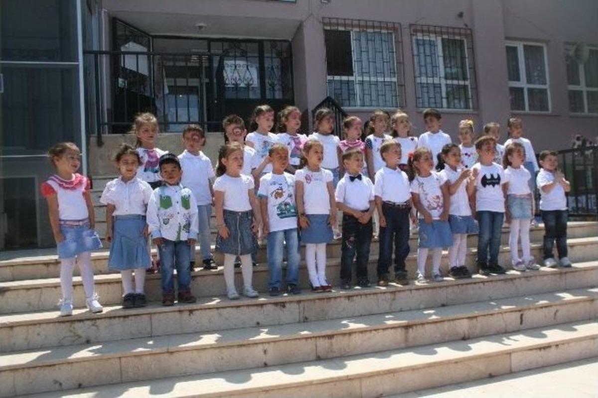 Osmaneli&rsquo;de Miniklerin Yıl Sonu G&ouml;sterisi