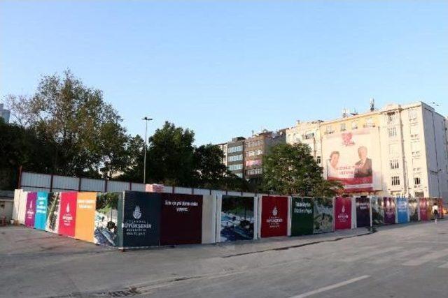 Taksim Meydanı'nda Çevre Düzenlemesi Hazırlıkları