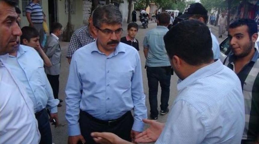 Adıyaman'da Ak Parti Minib&uuml;s&uuml;ne Ateş A&ccedil;ıldı