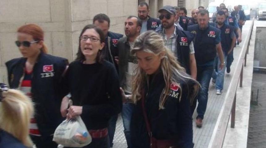 Metal Iş&ccedil;ilerini Kışkırttıkları Iddiasıyla G&ouml;zaltına Alınan Tkip'li 11 Ş&uuml;pheli Adliyeye Sevk Edildi