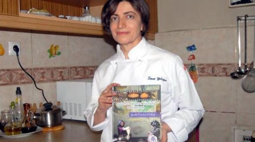 &Ouml;ğretim G&ouml;revlisi Kredi &Ccedil;ekti, Yemek Kitabı &Ccedil;ıkardı