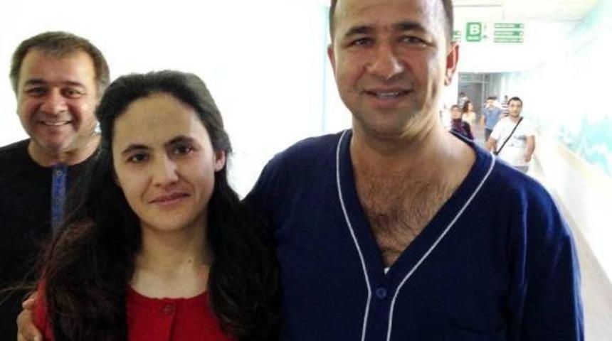 Eşini, B&ouml;breğiyle Hayata Bağladı