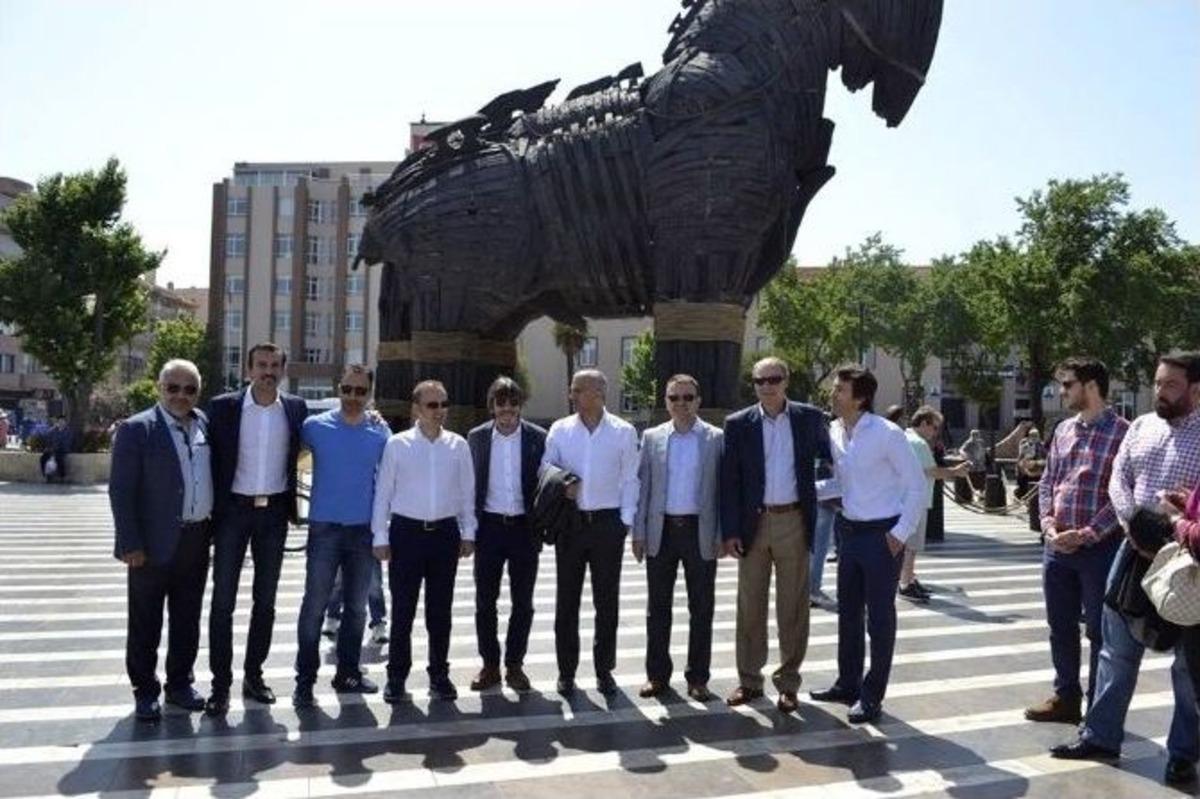 Efsane Futbolculardan Derbi Yorumu