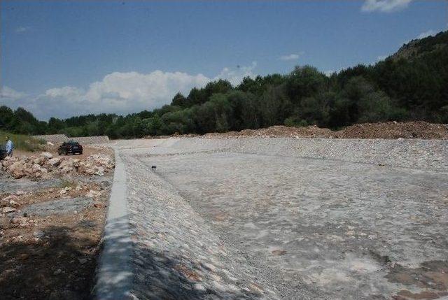 Ziyaret Çayı’nın Çehresi Değişiyor