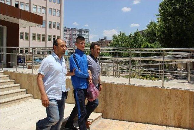 Gaziantep&rsquo;te Şaka Yapmak İsteyen Şahıs Akrabasını Vurarak &Ouml;ld&uuml;rd&uuml; 1
