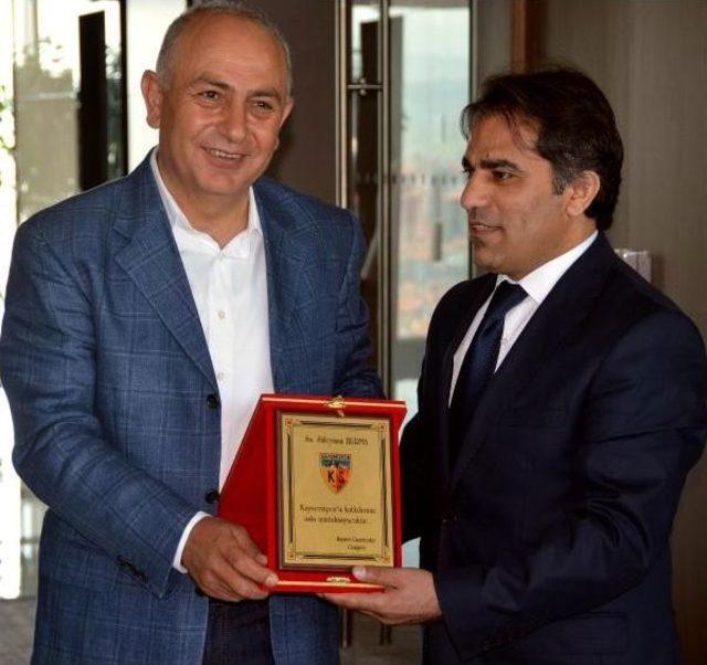 Kayserispor dan Ayrılan Hurma dan Duygusal Veda 3