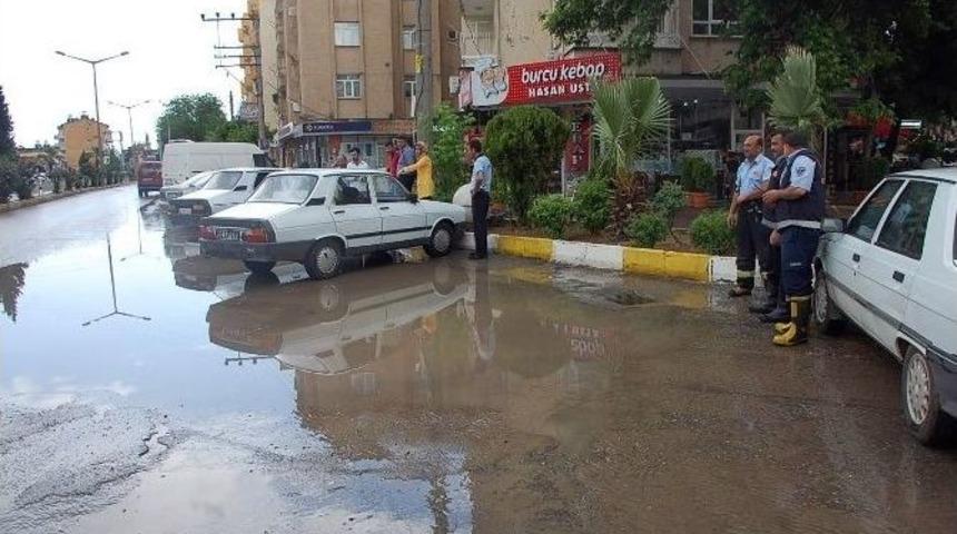 Şiddetli Yağmur, Izgaraları Tıkadı