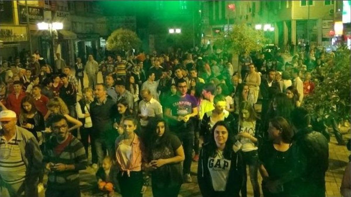 &Uuml;niversite &Ouml;ğrencilerinin Konseri İlgi G&ouml;rd&uuml;
