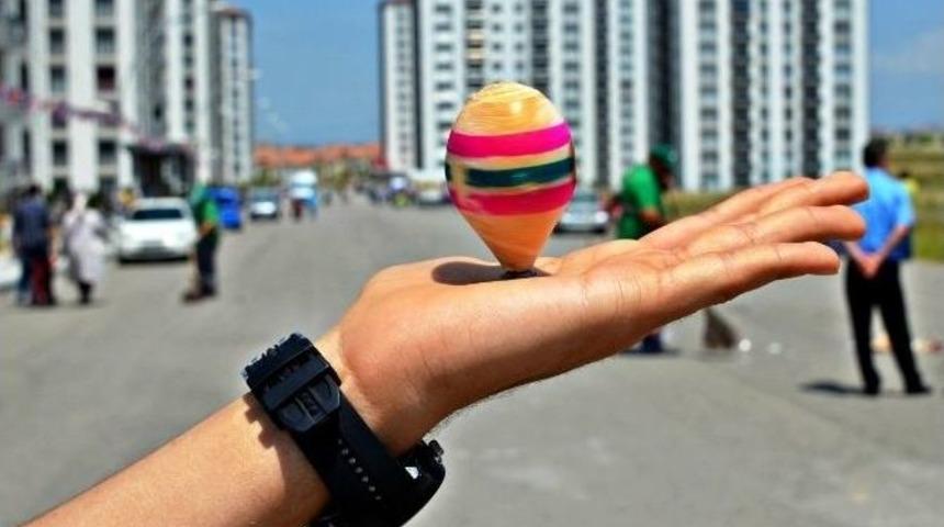 Yeşilyurt Belediyesi&rsquo;nden 2. Sokak Oyunları Ve U&ccedil;urtma Şenliği