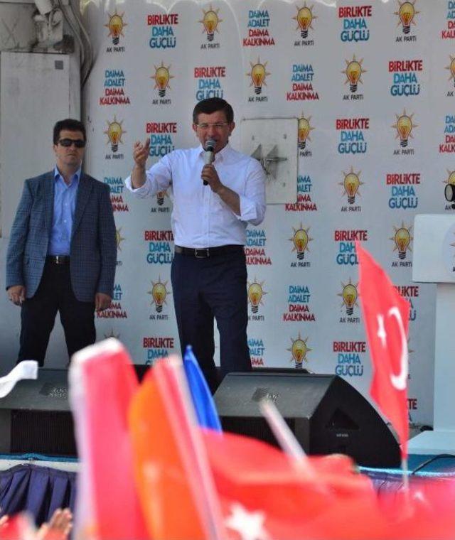 Davutoğlu: Altılı Çeteye Karşı Mücadele Ediyoruz