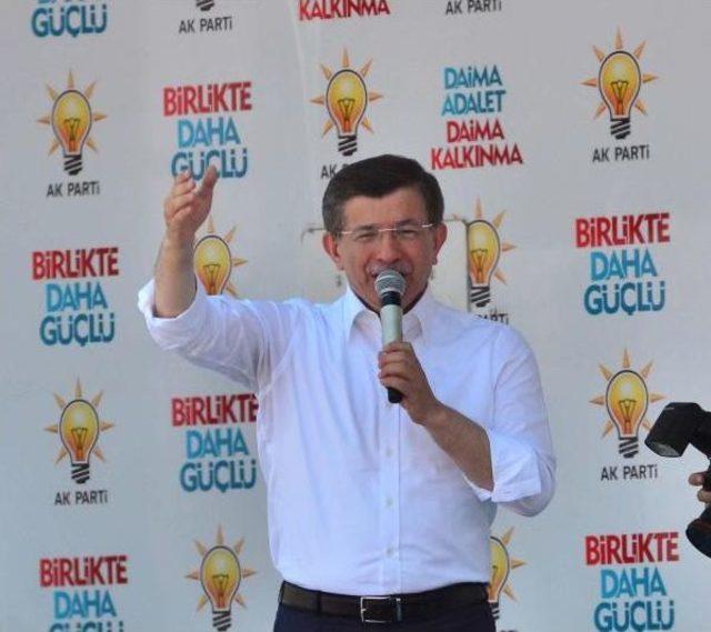 Davutoğlu: Altılı Çeteye Karşı Mücadele Ediyoruz