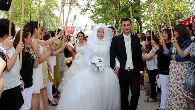 Yalova’da Toplu Nikah Merasimi
