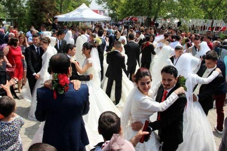 Yalova’da Toplu Nikah Merasimi G2