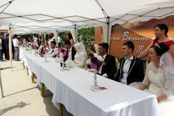 Yalova’da Toplu Nikah Merasimi G3
