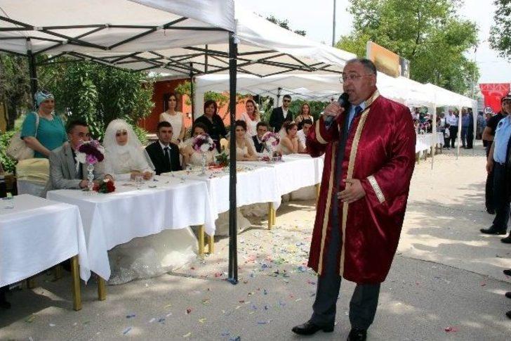 Yalova’da Toplu Nikah Merasimi G4