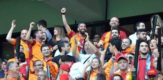 Arda’dan Galatasaray’a Destek