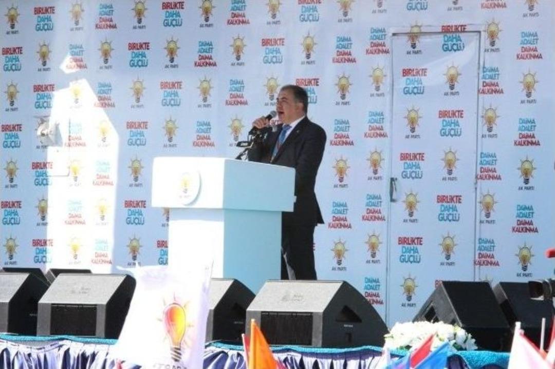 Başbakan Ahmet Davutoğlu, İzmir&rsquo;de Konuştu