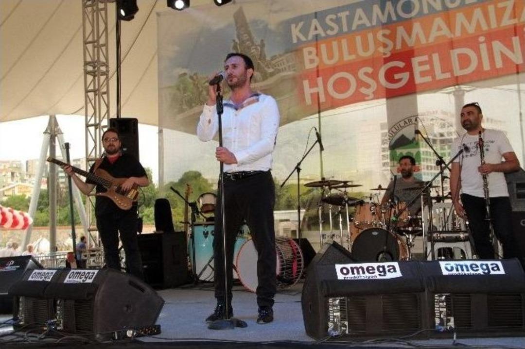 Ak Parti Milletvekili Adayları Kastamonulular Buluşmasına Katıldı