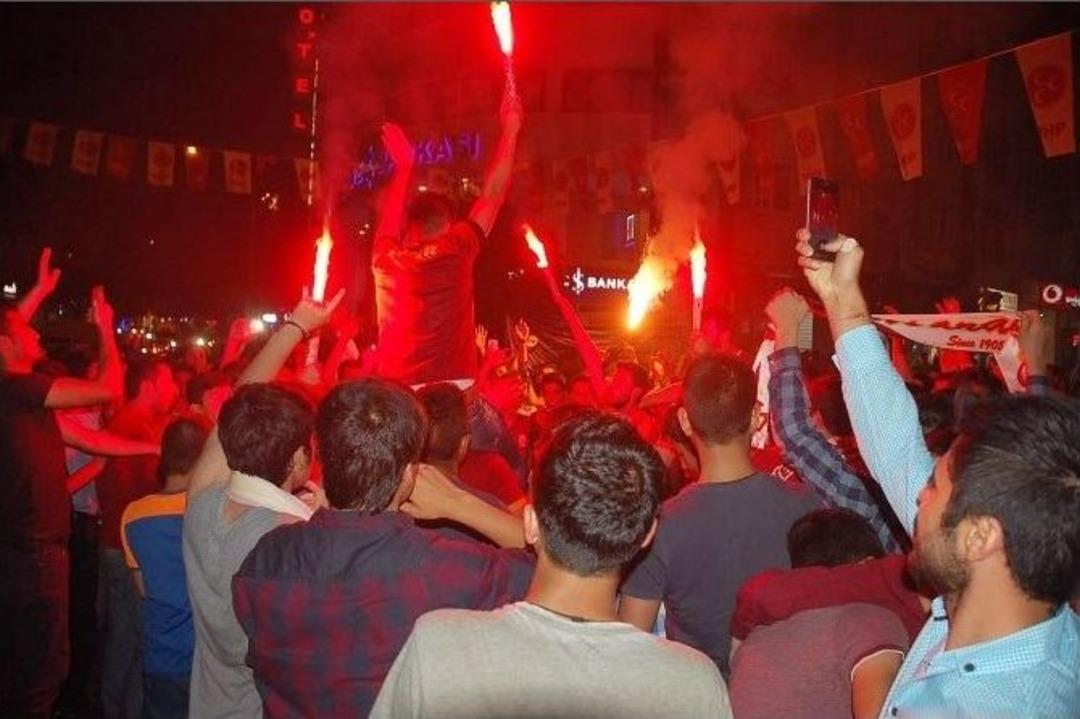 Adıyaman&rsquo;da, Ma&ccedil; Sonrası Bayram Havası Yaşandı