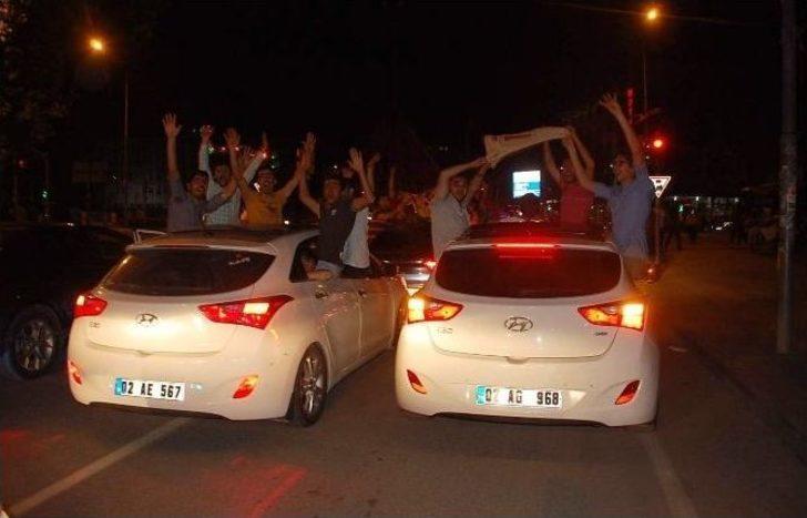 Adıyaman’da, Maç Sonrası Bayram Havası Yaşandı G5