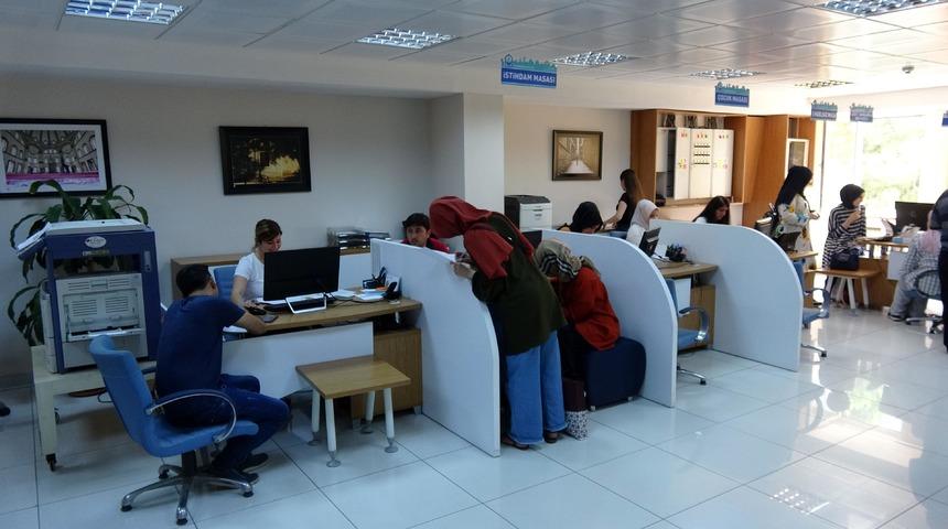 Belediyenin istihdam masası, 4 bin kişiyi işe yerleştirdi