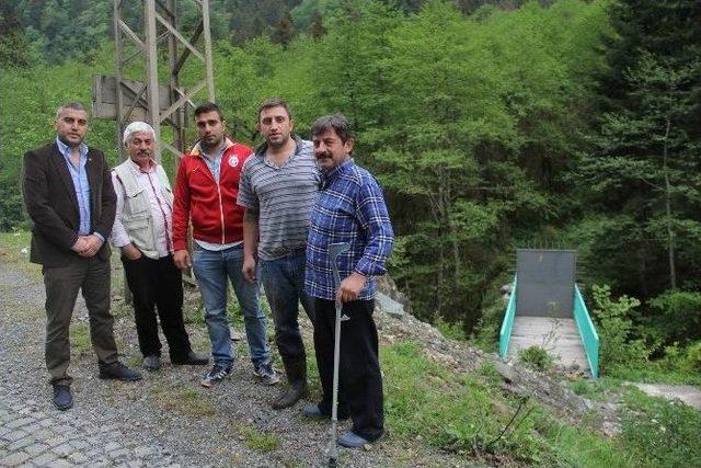 Rize’de Çevre Düşmanlarını Köprüdeki Demir Kapı Da Durduramadı