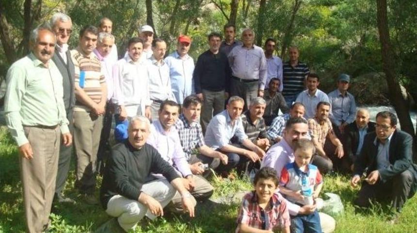 M&uuml;ft&uuml;l&uuml;k Personeli Piknikte Bir Araya Geldi